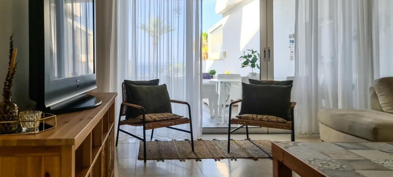 Phaedrus Living: Seafront Luxury Flat Pallini Court 113 بروتاراس المظهر الخارجي الصورة