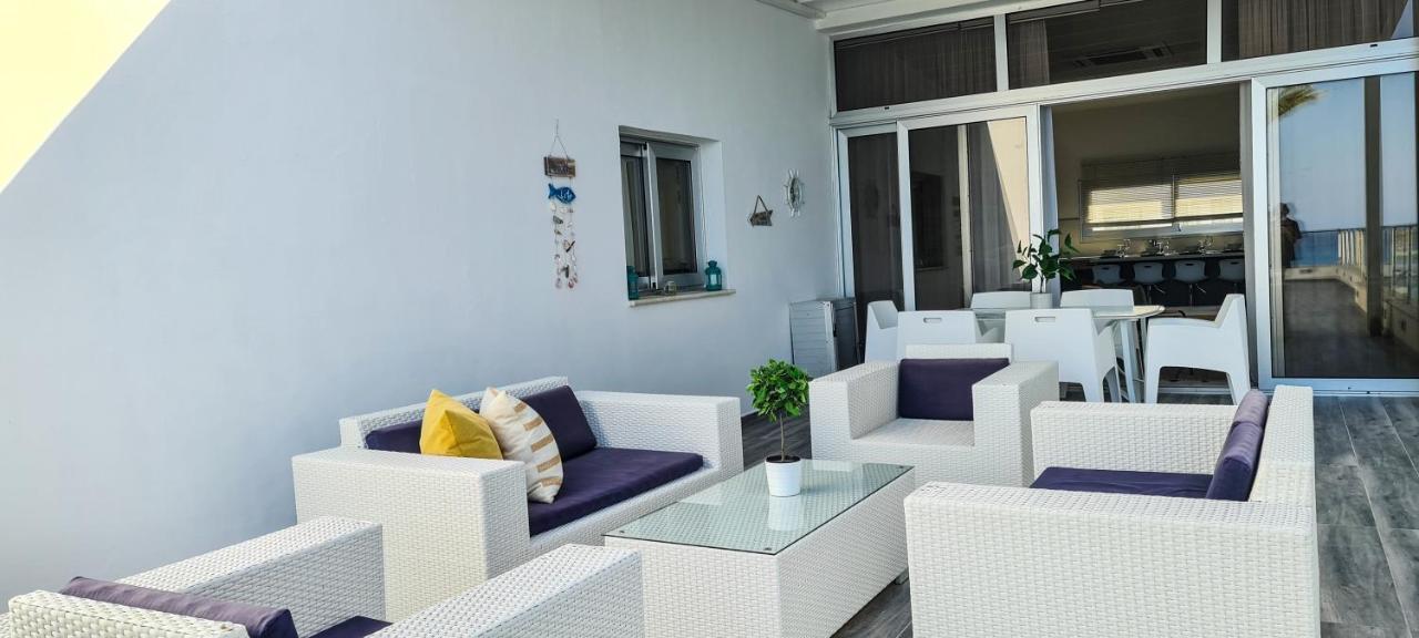 Phaedrus Living: Seafront Luxury Flat Pallini Court 113 بروتاراس المظهر الخارجي الصورة